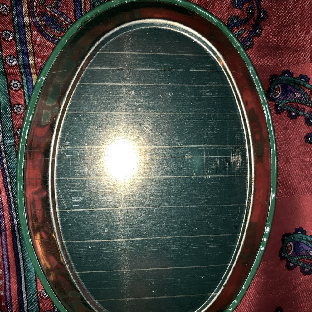 Small vintage Coca Cola tray 3’x2’ ,perfect for any collector,